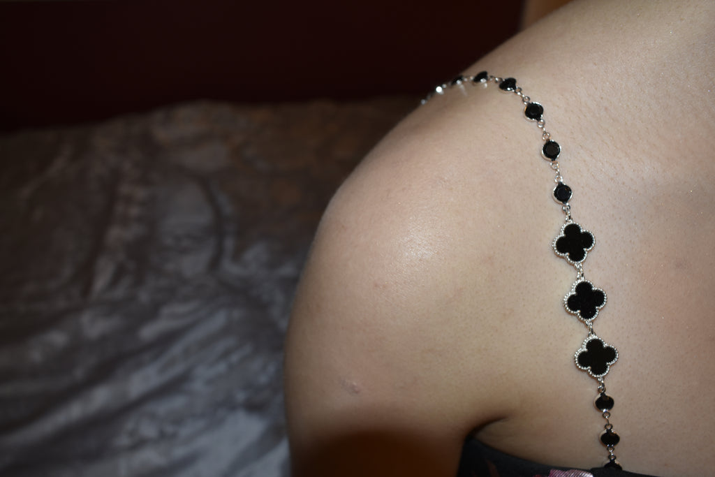 DIVA'S White Mother Pearl - Onyx Clover Shape and Crystals Adjustable Bra Straps (white gold)
